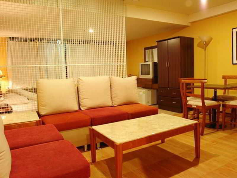 Sir William'S Hotel Quezon City Exterior photo